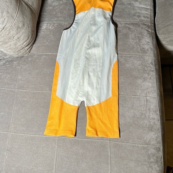 Zara Orange and White Tank Top with Color-Block Design - Picture 15 of 15